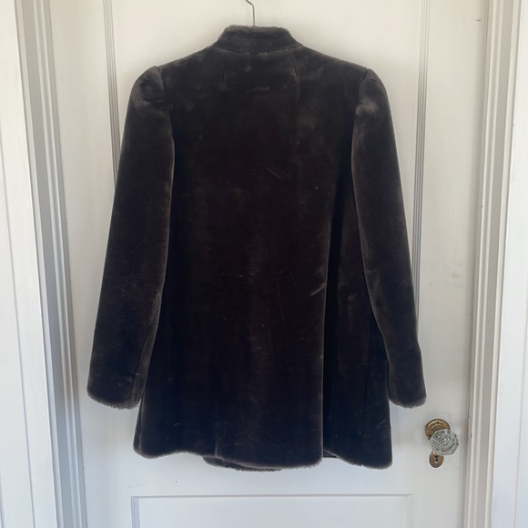 Charcoal vintage faux fur. Two hidden closures, two pockets SZ 10 vintage EUC - Picture 8 of 10